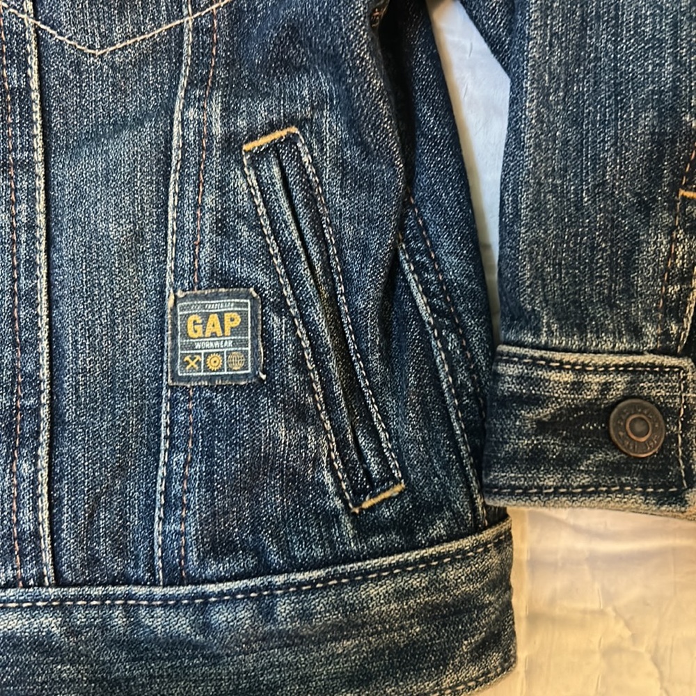 Jacket - Picture 3 of 4